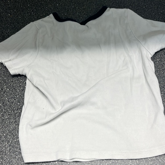 Size XS cute brandy Melville top - Picture 2 of 4